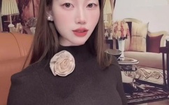 黄圣依疑被劝酒